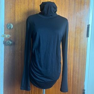 Lightly Used Cadeau Maternity Turtleneck Black Medium Made in Italy